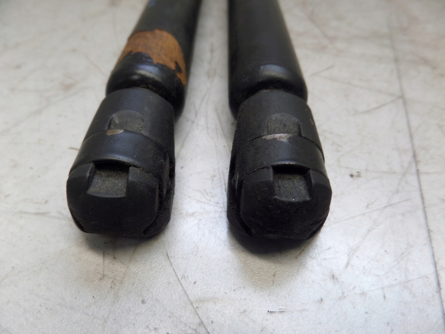 Dämpfer Stoßdämpfer heckklappe heck BRILLIANCE BS6
