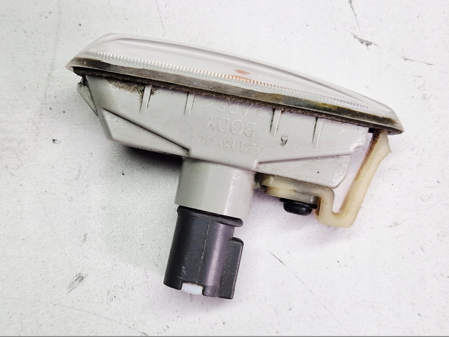HYUNDAI I30 blinker indicator right 92303-3L1