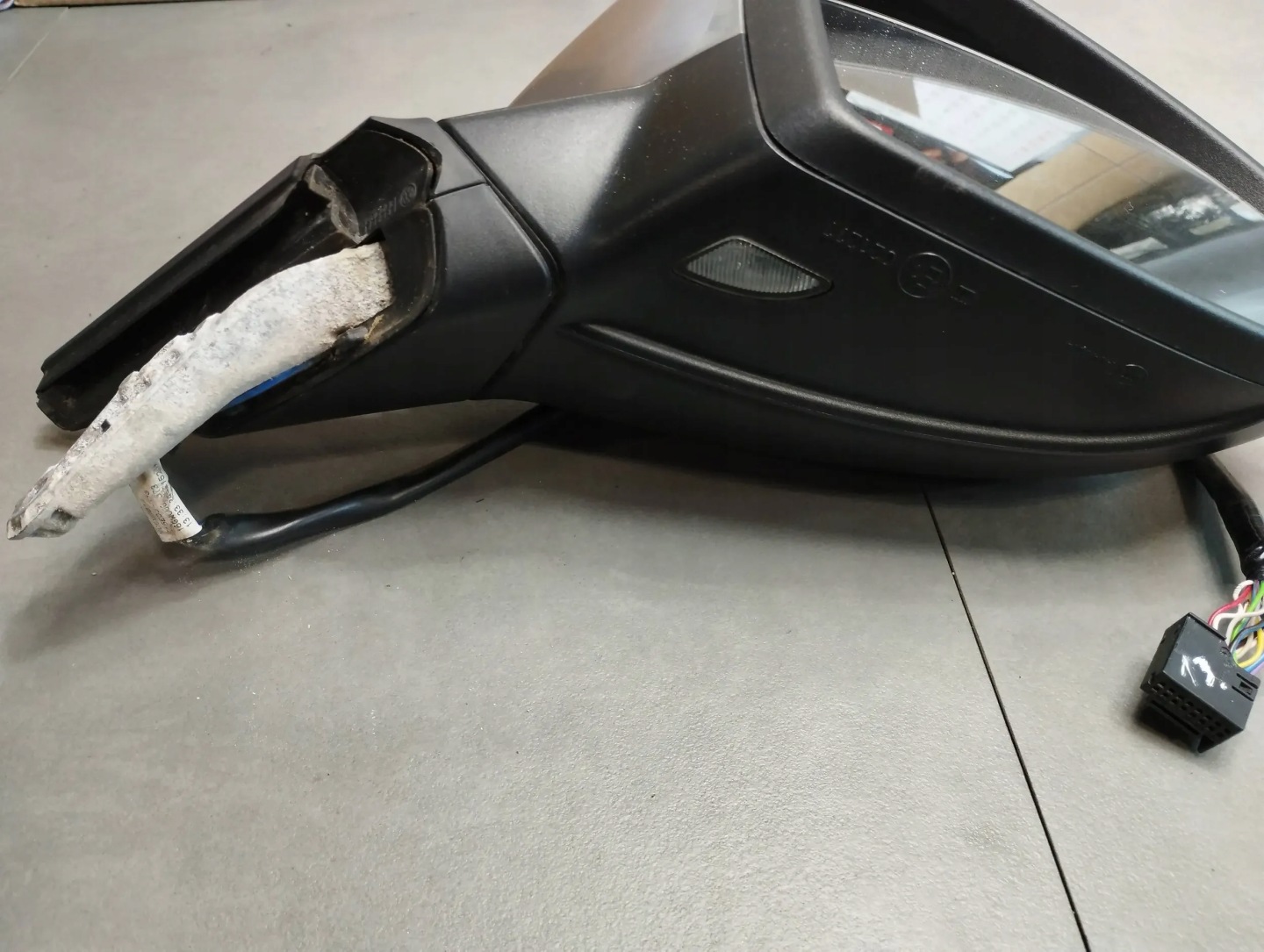 VW Golf VII R mirror right CHROM 13 PIN