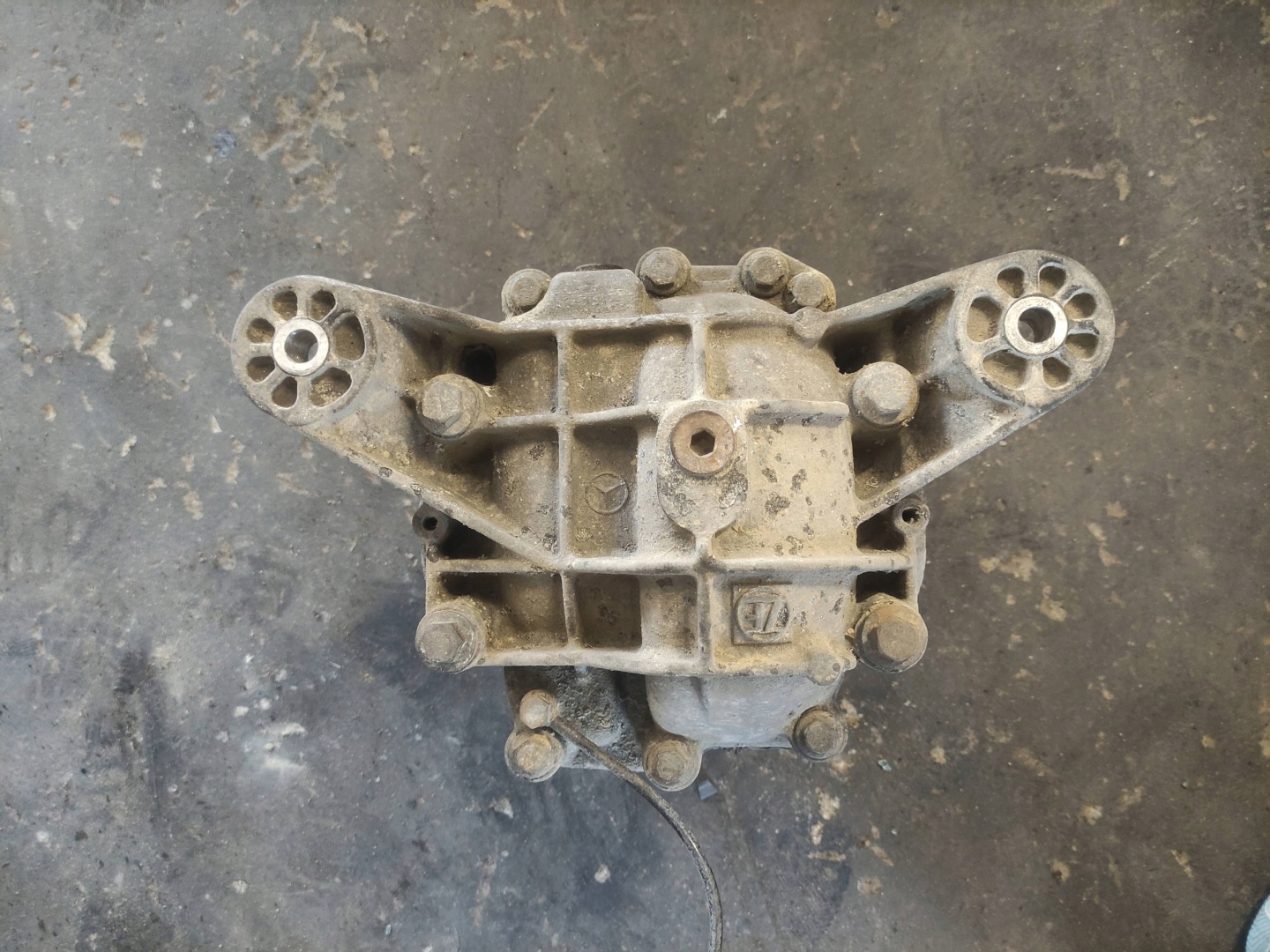 diff rear part MERCEDES Klasa M W163 4.0 V8 250 km 2002r