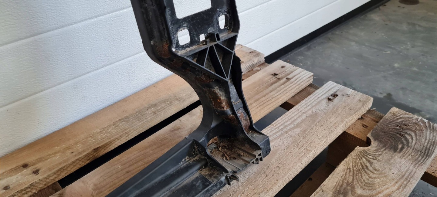 A4 B8 LIFT radiator support core panel front 8K0805594M A5 8T
