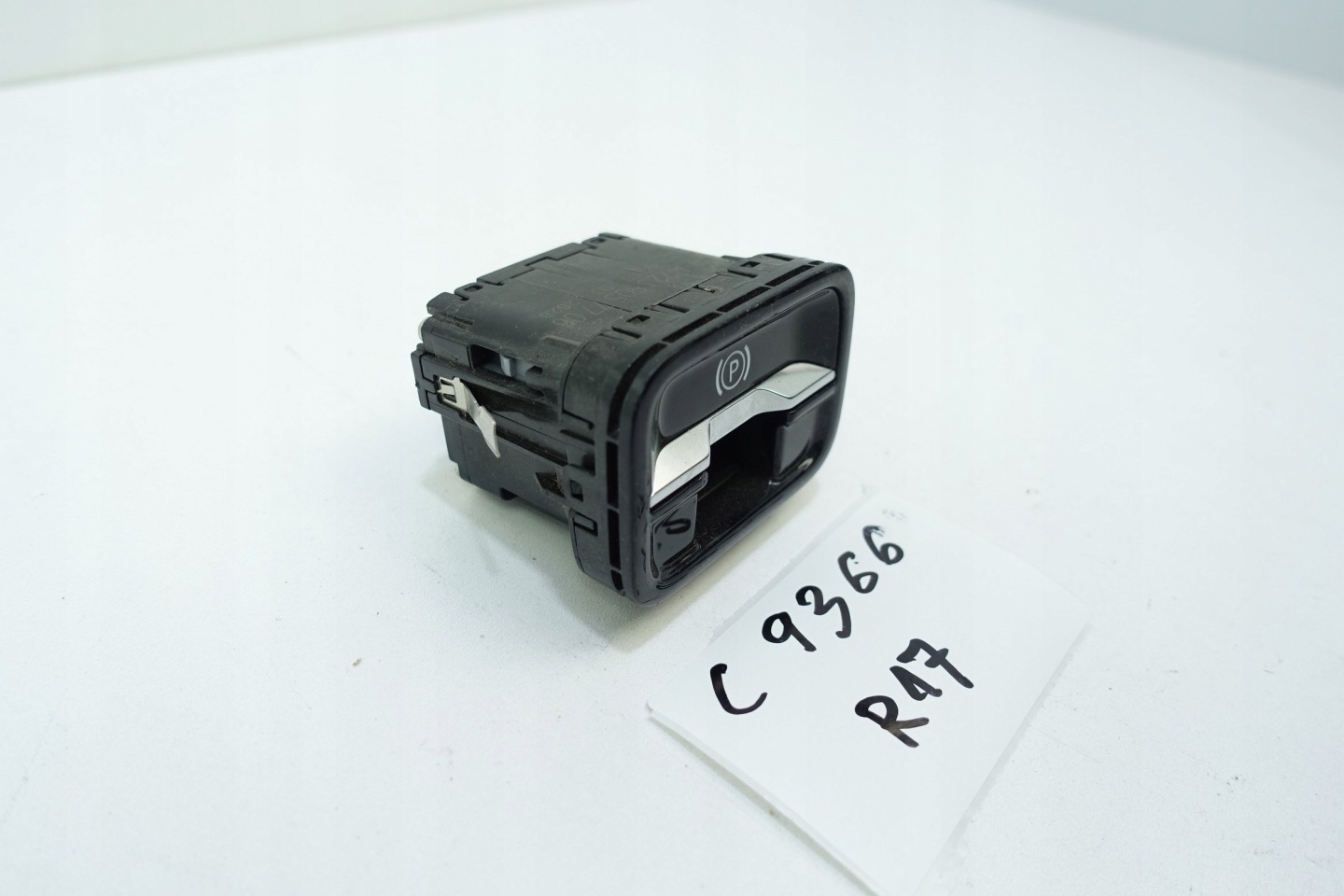 PANEL button electric brake MERCEDES S W223