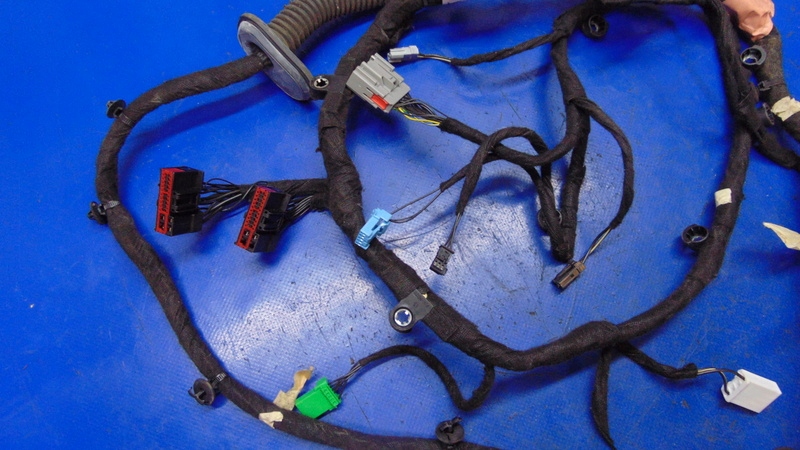 bundle wiring left front LAND ROVER DISCOVERY SPORT 14-24R