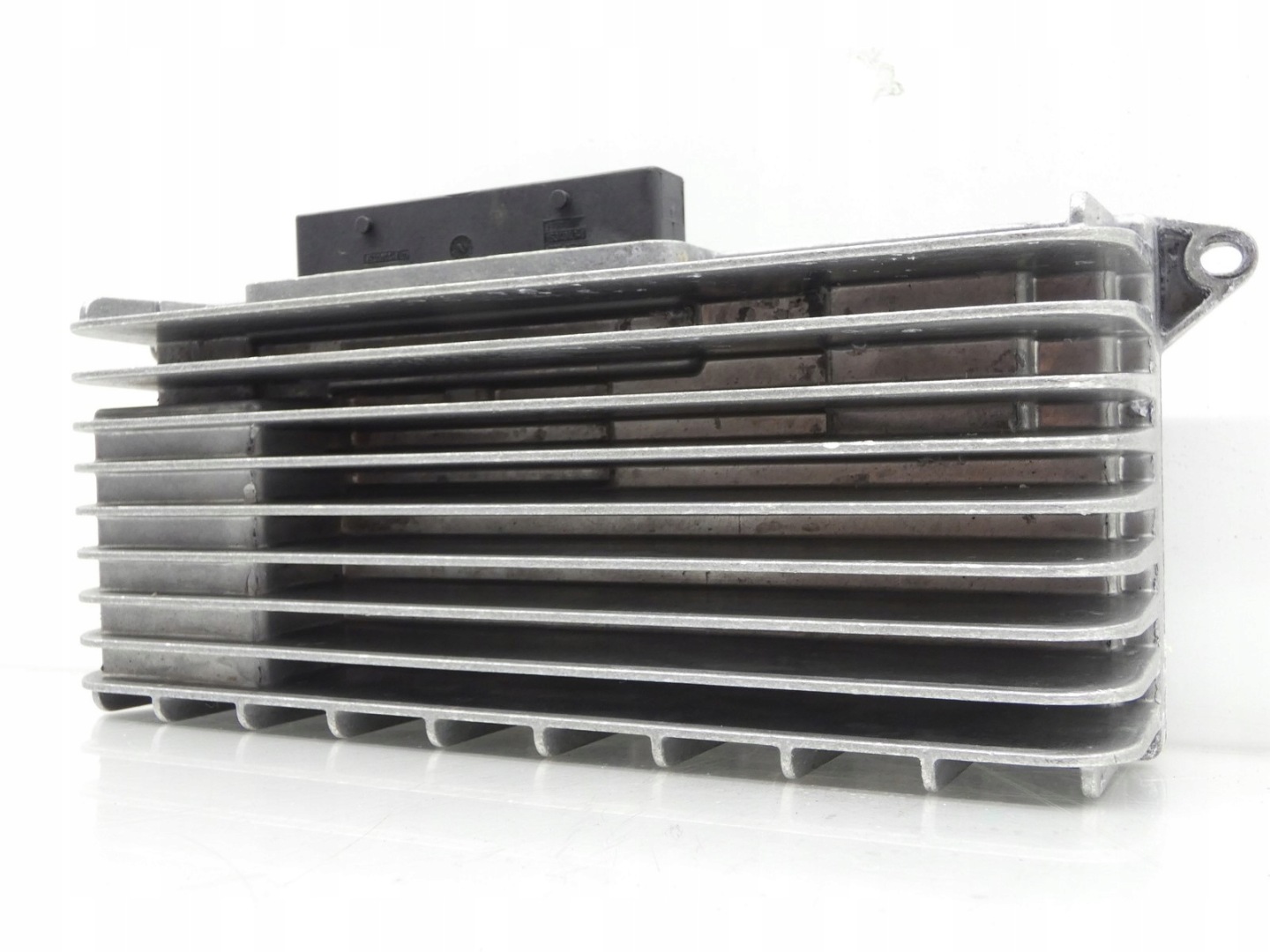 amplifier AUDIO MUZYKI AUDI A4 B8 A5 8T0035223AB