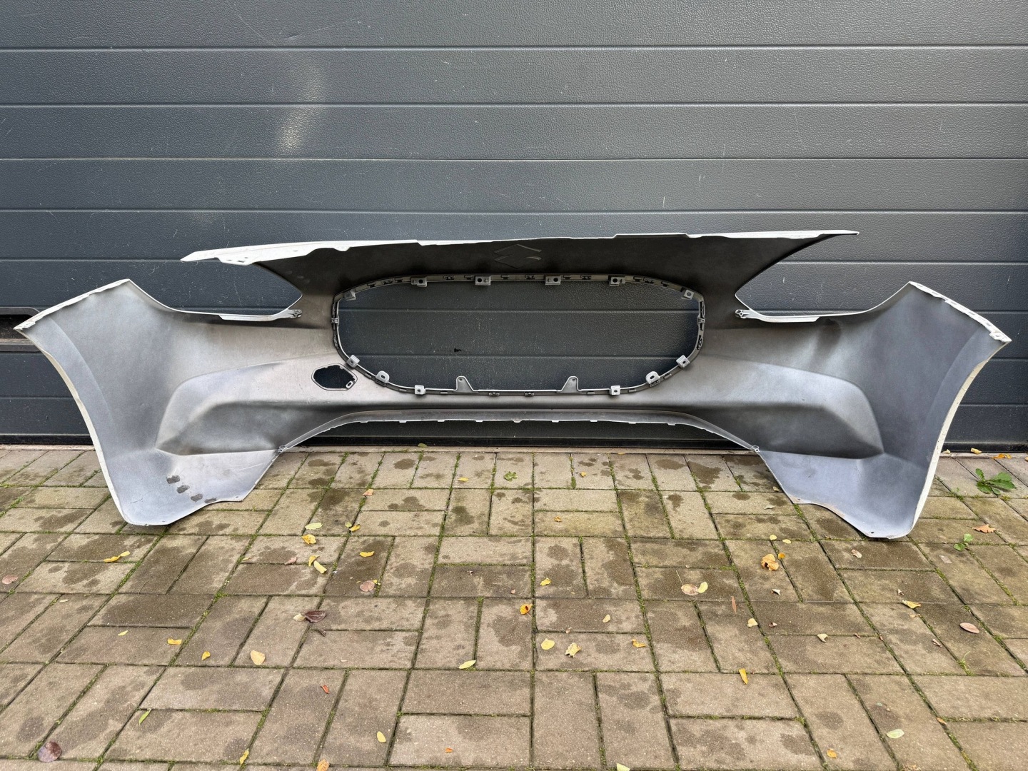 Suzuki Swift Mk9 Mk-9 nárazník predok predný