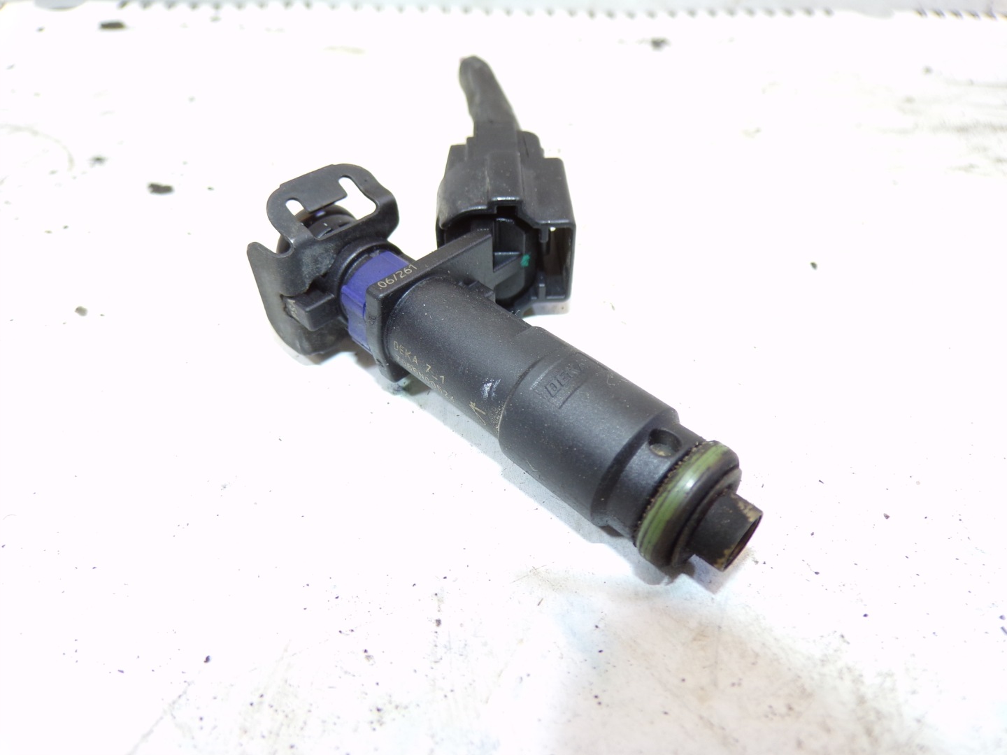 nozzle PEUGEOT 407 1.8b engine RFJ 7066N00524 (4)