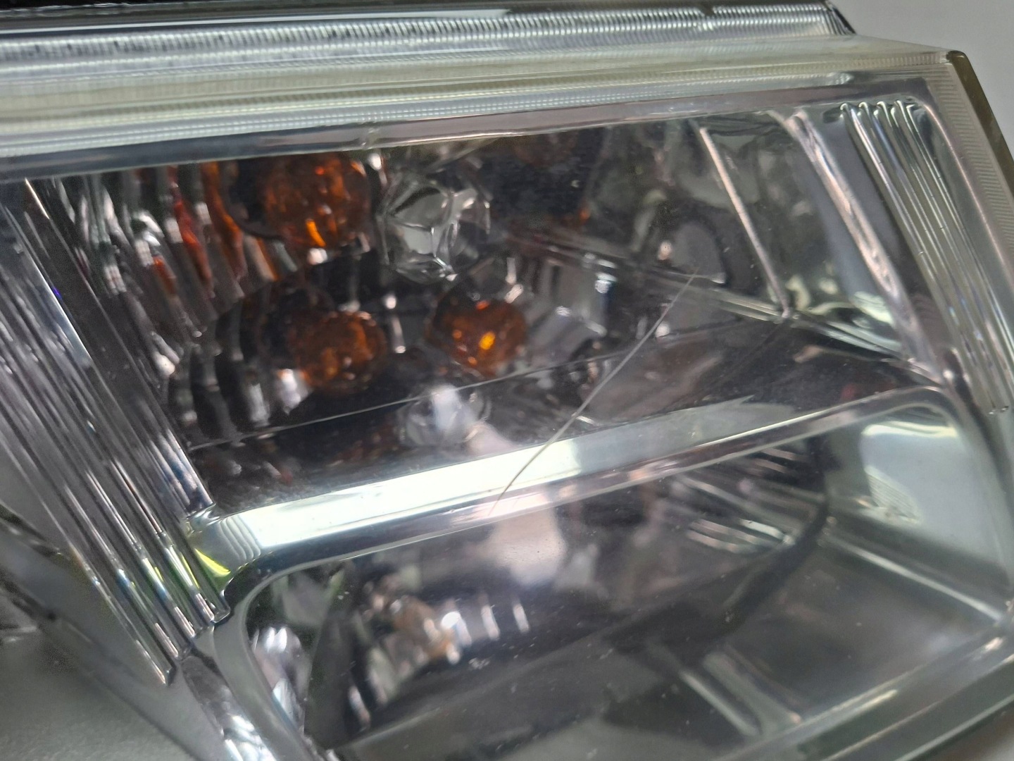 light front right FIAT FREEMONT 2011