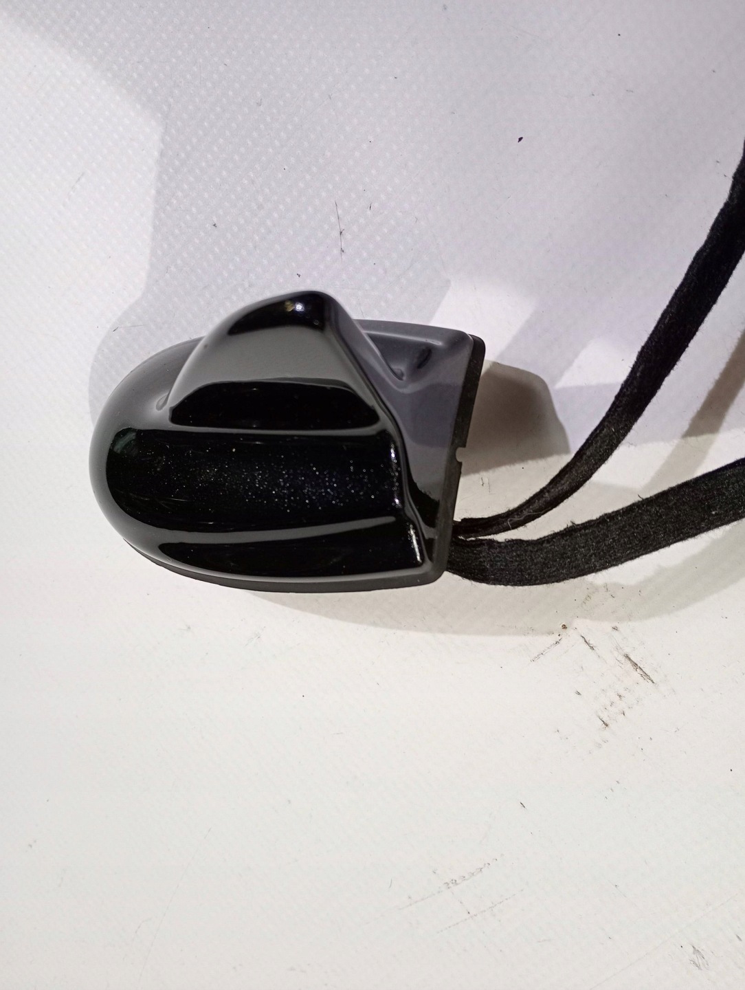 Antena Tetöi GPS rekin pletwa Dodge Challenger 2015