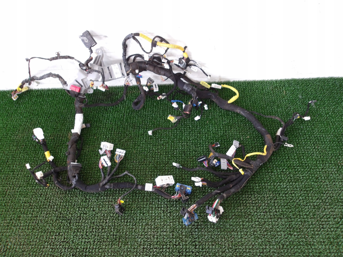 KIA SORENTO IV 1.6 T-GDI bundle cabs 91120-P4200