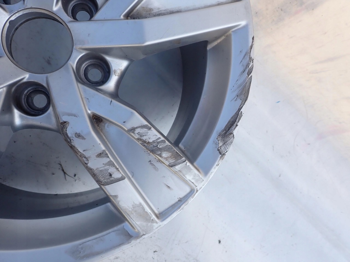 AUDI A4 B9 8W disk 7Jx16 16" ET35 8W0601025A