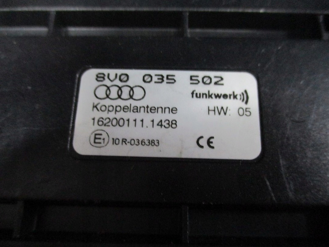 module antenna amplifier Audi A3 8v0035502