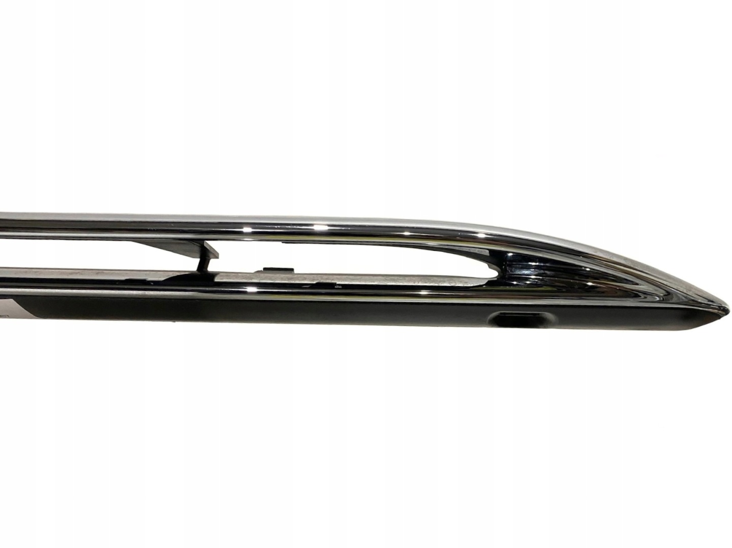 MAYBACH AVANT SPOILER MOULAGE COUVERTURE A2228800208