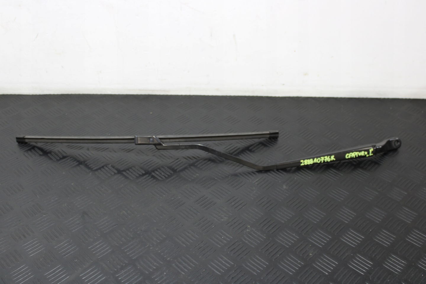 wiper arm wiper left 288810776R RENAULT CAPTUR II 2