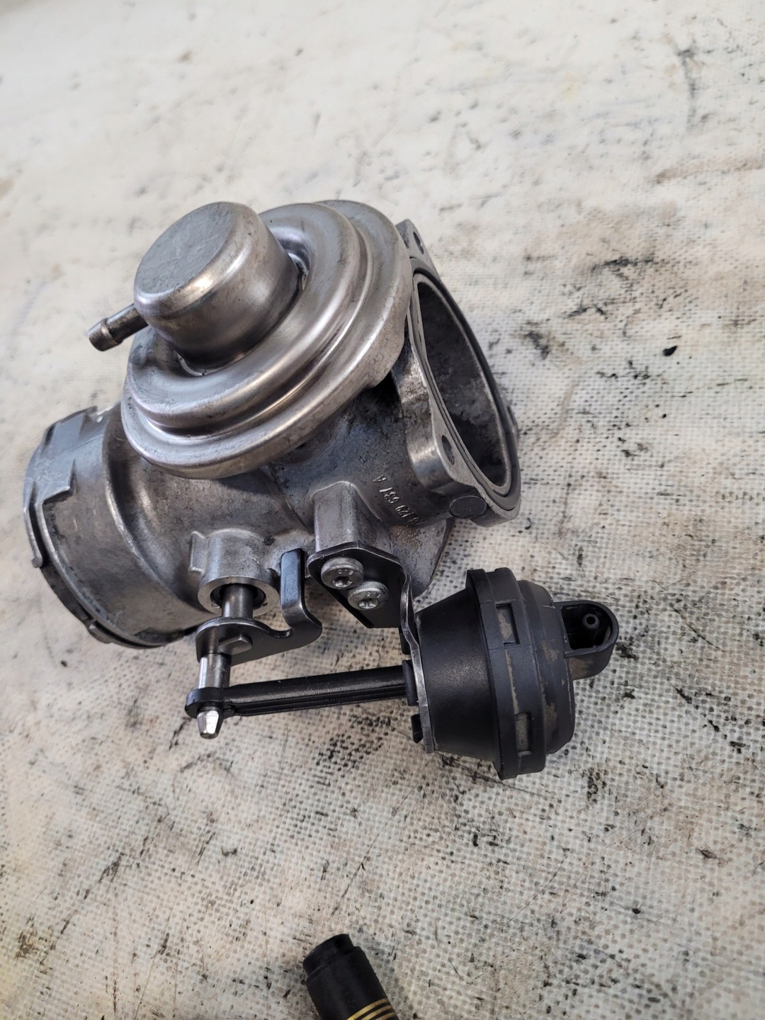 Valvola EGR OE 038129637A GALAXY e MK1 01r. 1.9TDI 115KM