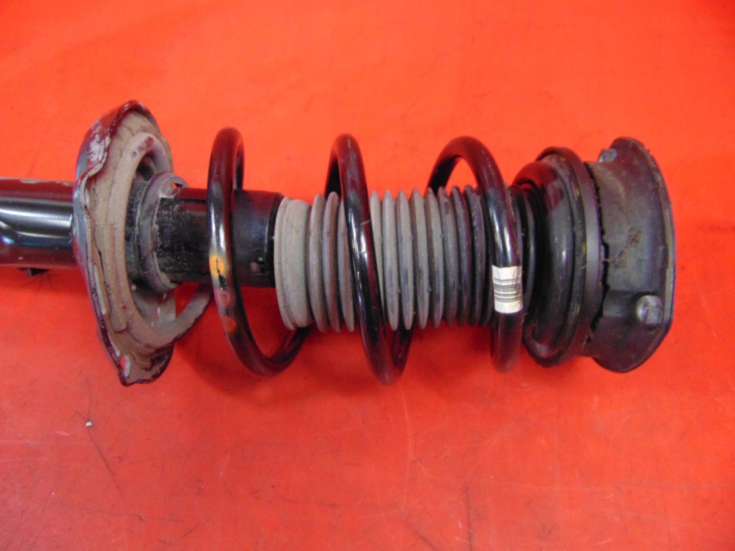 Audi Q3 II F3 83A shock absorber McPherson front