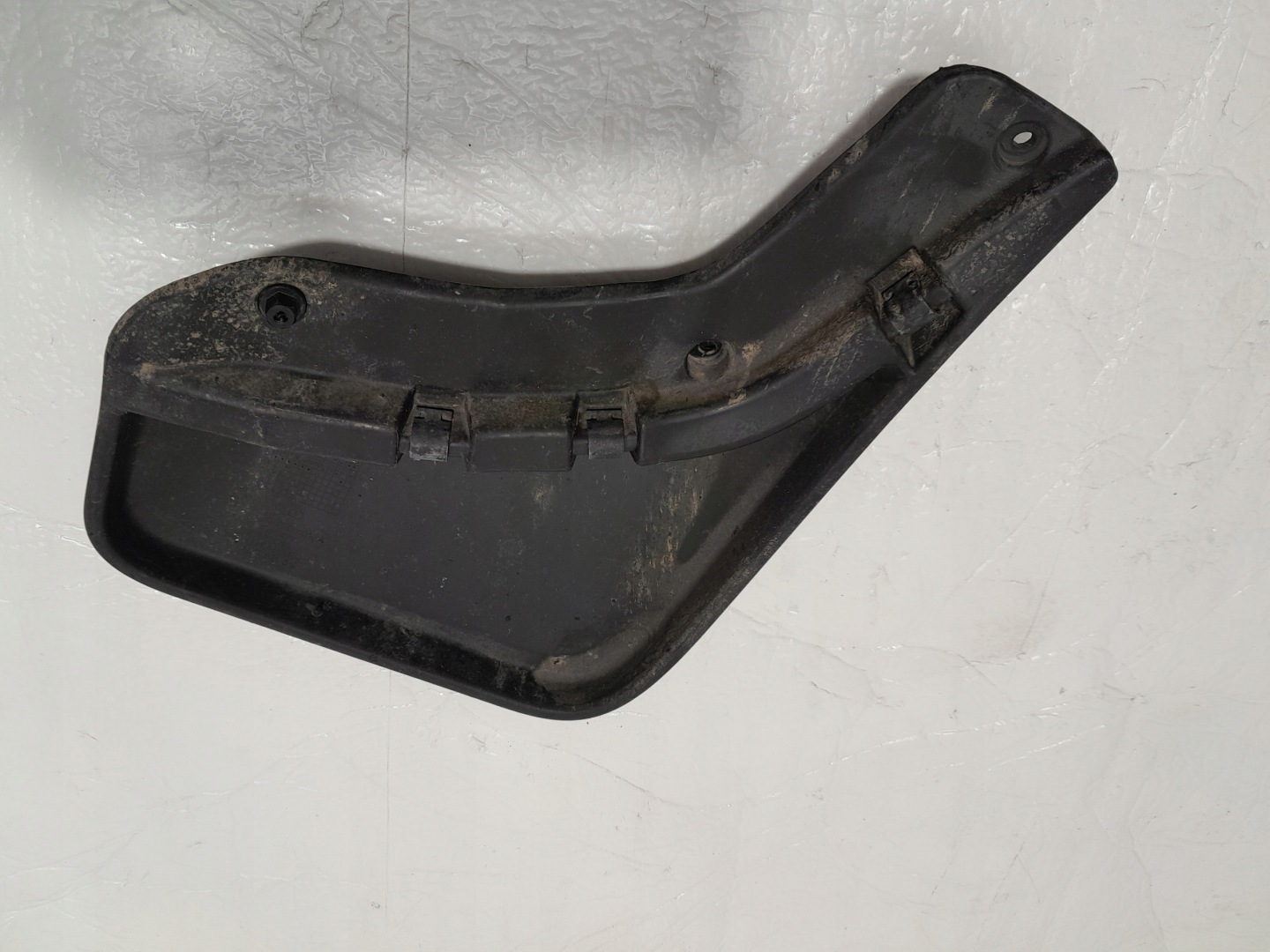 AUDI Q7 4L paraspruzzo posteriore 4L0075101A