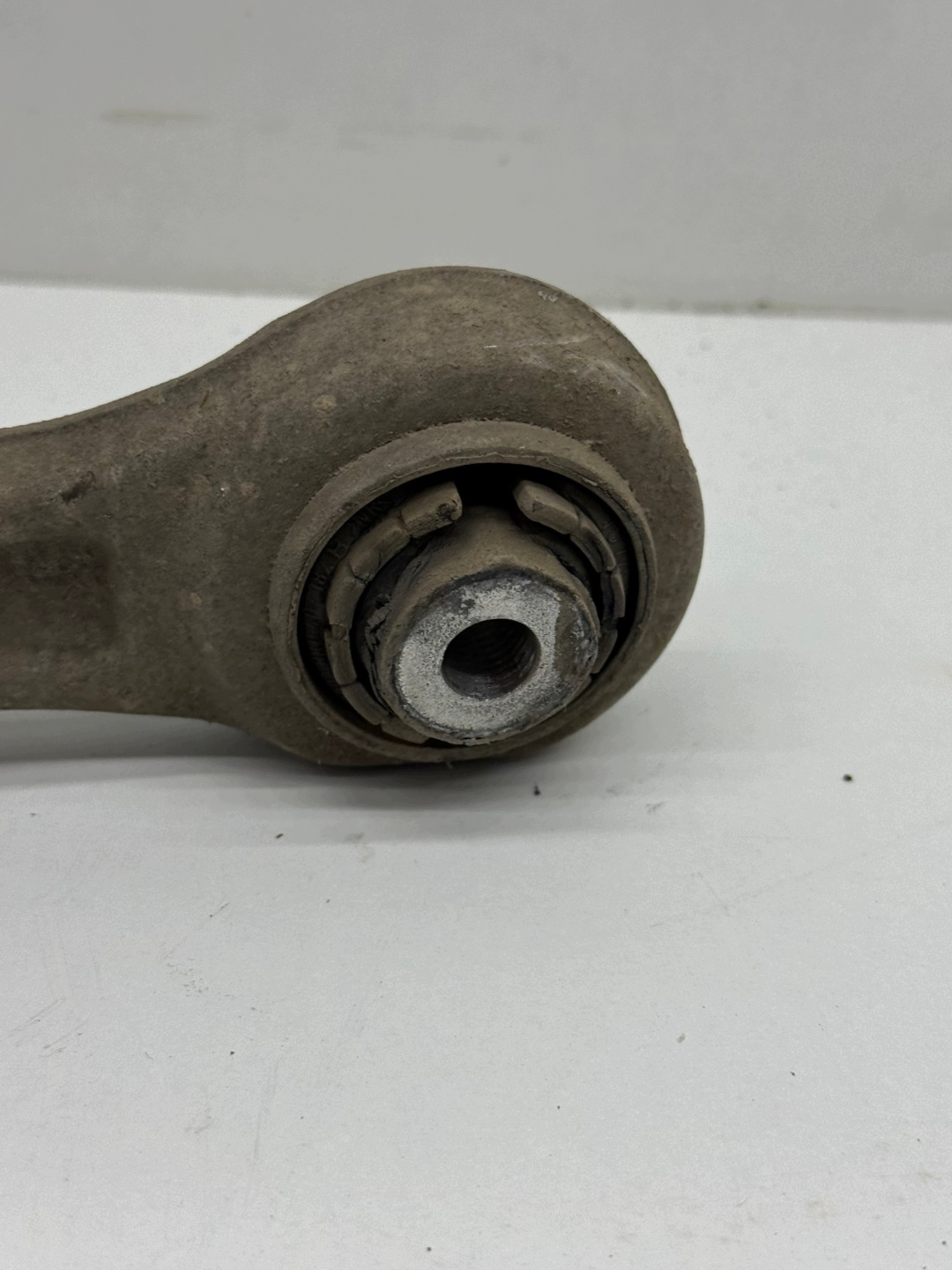 AUDI A6 A7 C7 swing left front arm of the arm complete
