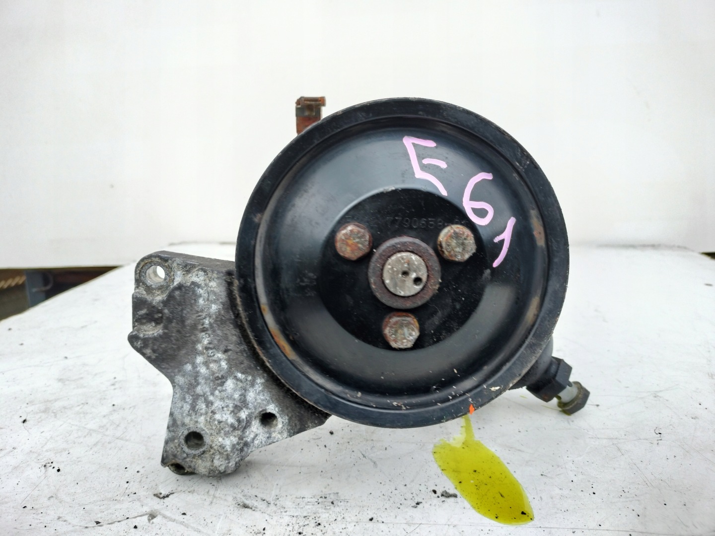 BMW E61 E60 LIFT 3.0 D Servopumpe DYNAMIC DRIVE 676141402B