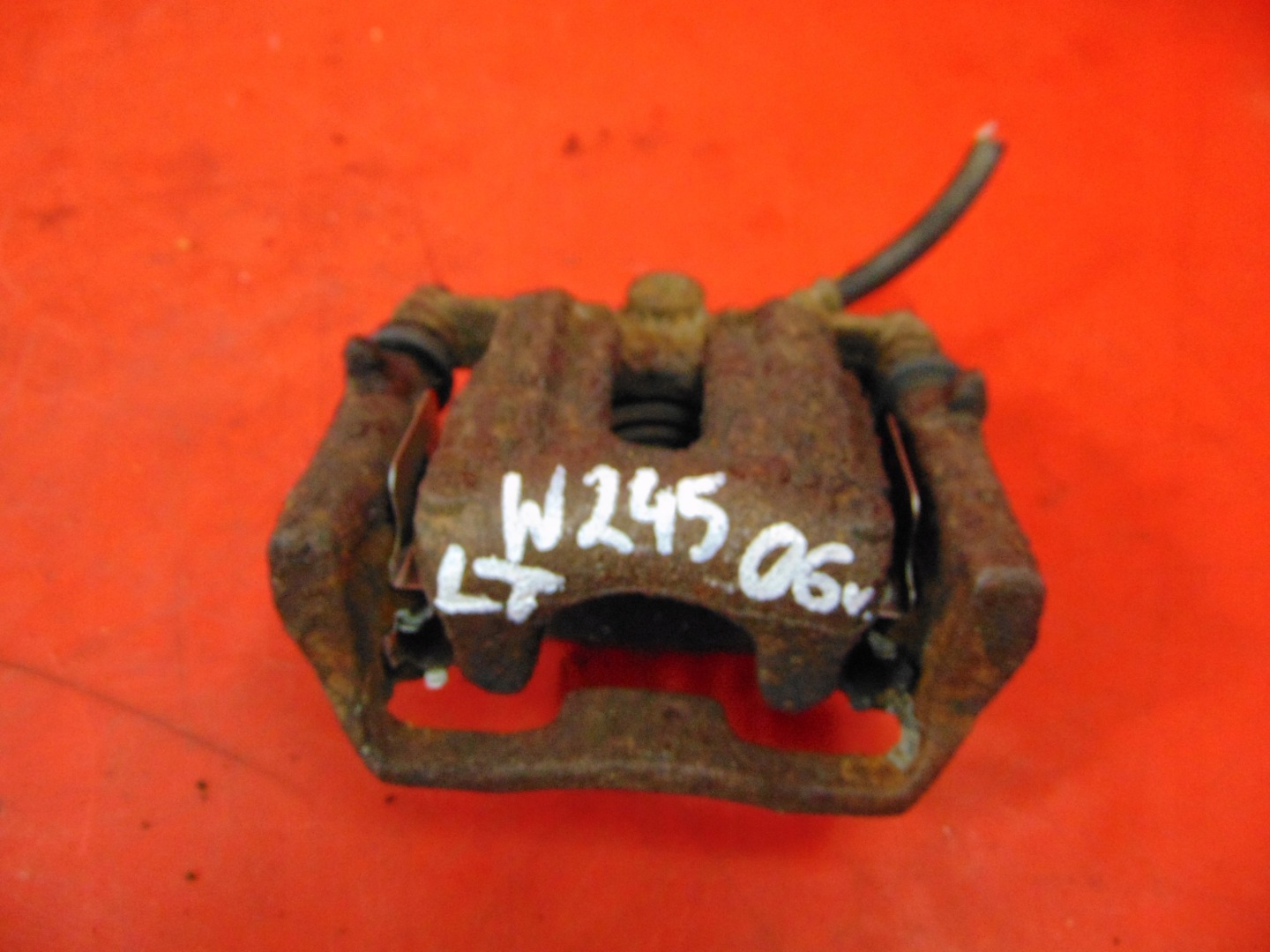 MERCEDES W245 B KLASA caliper brake left rear part