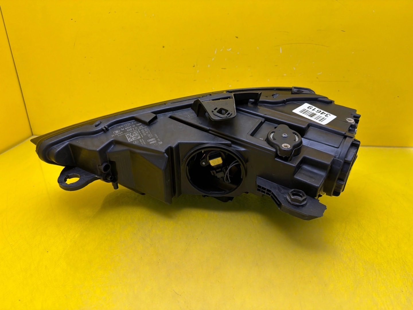 light right front Audi A3 8V Lift Xenon 2016-2020 8V0941006H