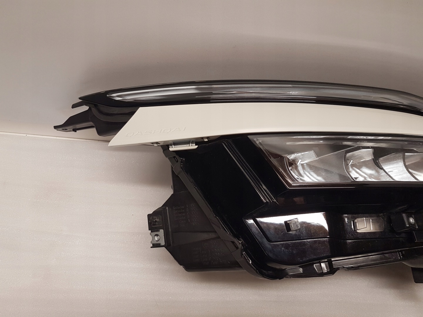 light front right NISSAN QASHQAI III LED 100-8D02G