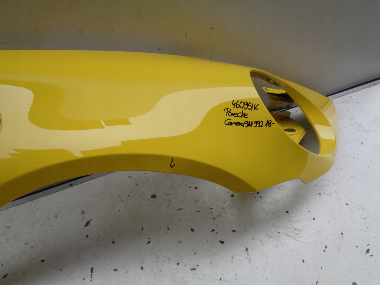 fender right front PORSCHE CARRERA 911 992 18- NR 46095