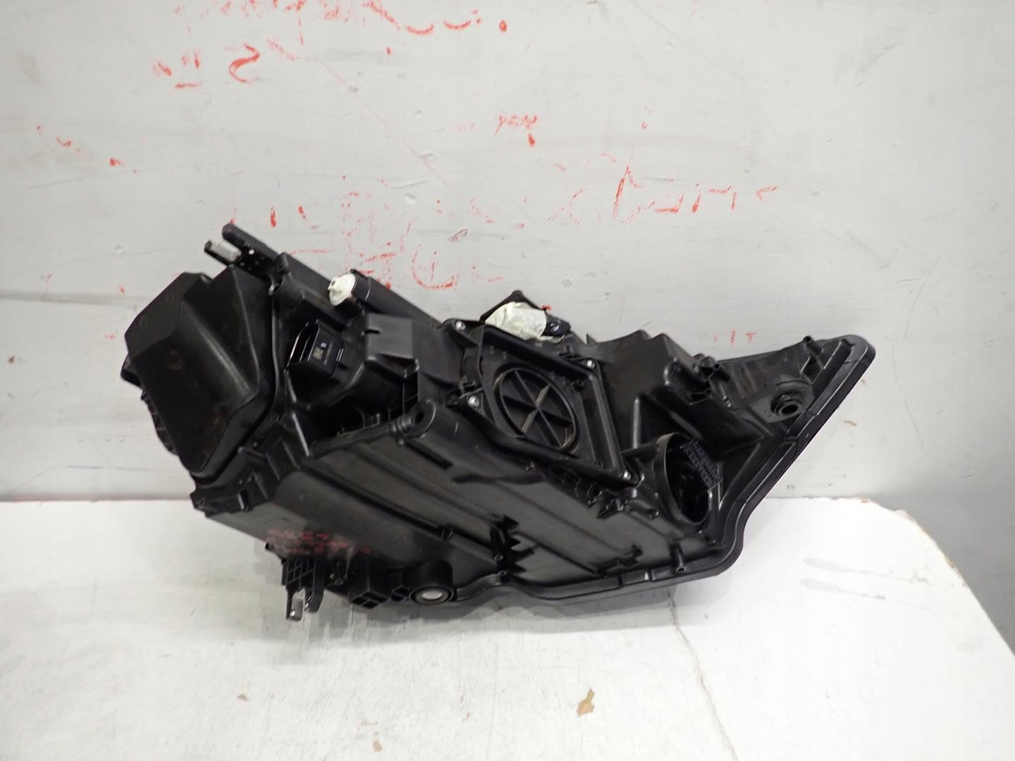 light front front left AUDI A6 C8 2018- FULL LED 4K0941033