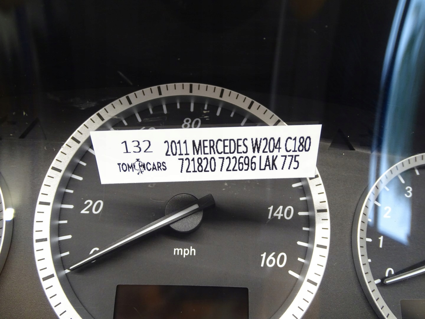 dials clock MERCEDES W204 A20490011 UK