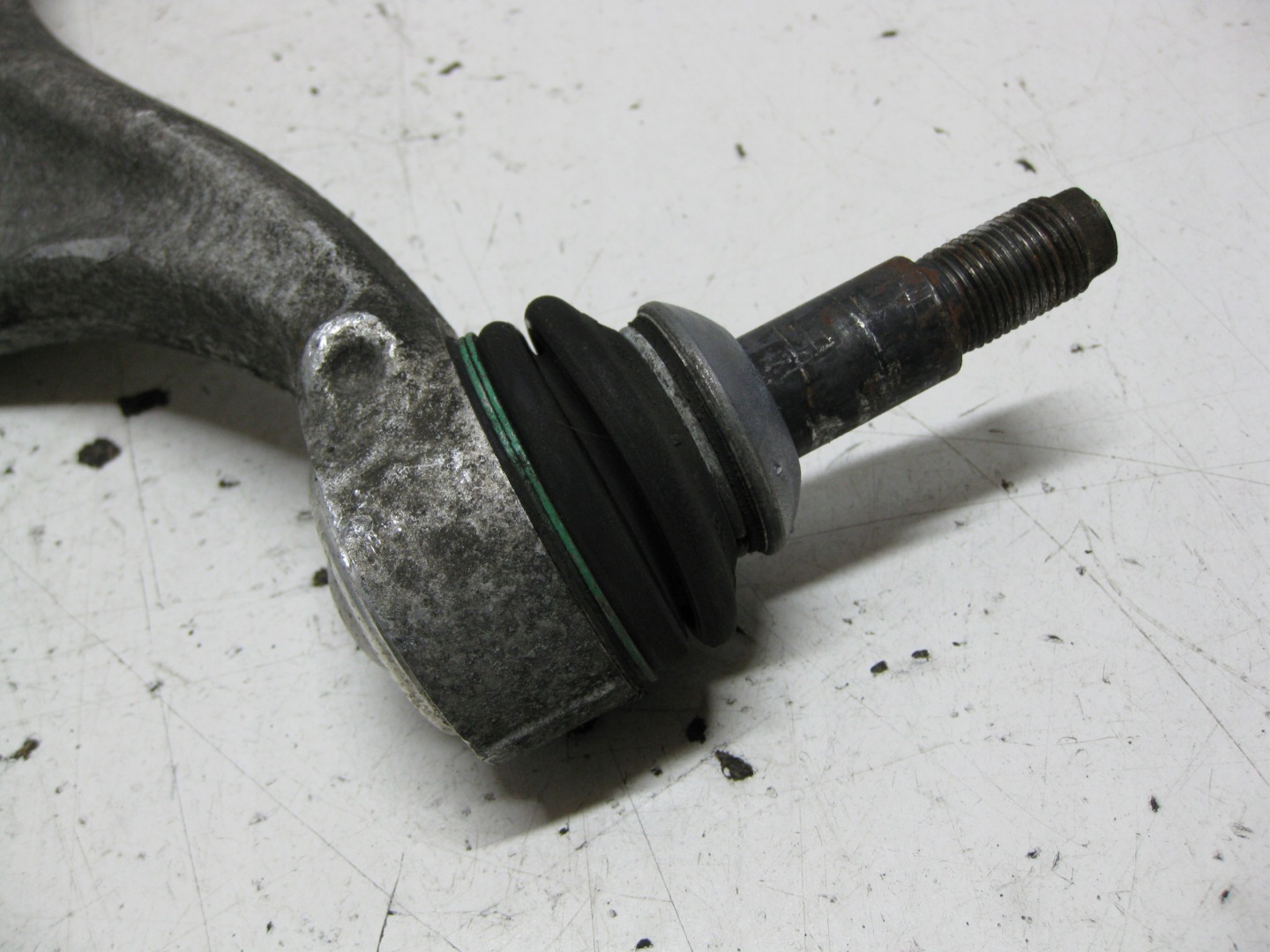 BMW F10 LIFT 2.0 D XD 14R arm left front