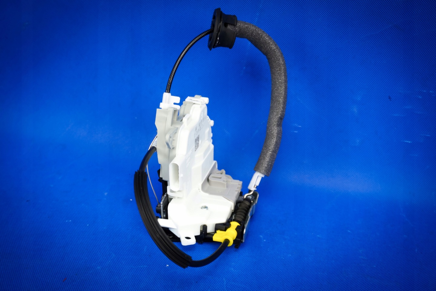 lock door left rear part Audi A3 8V A4 A5 8K0839015H