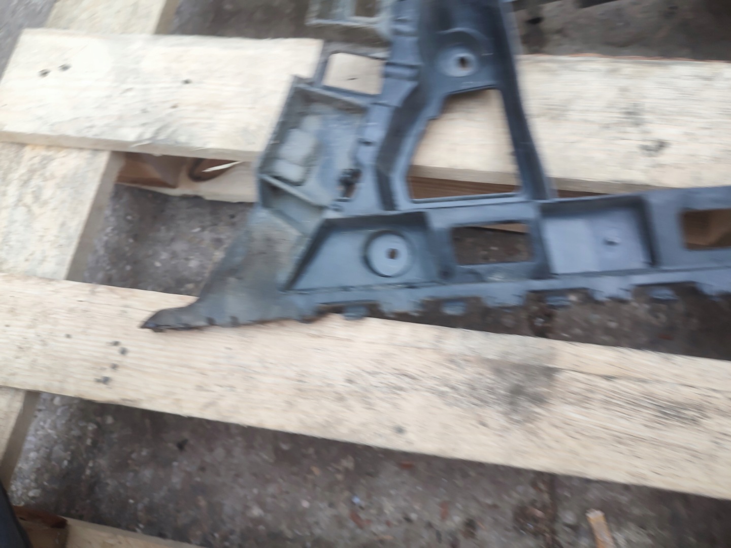 bumper bracket right rear part right rear VW JETTA VI 5C6807394
