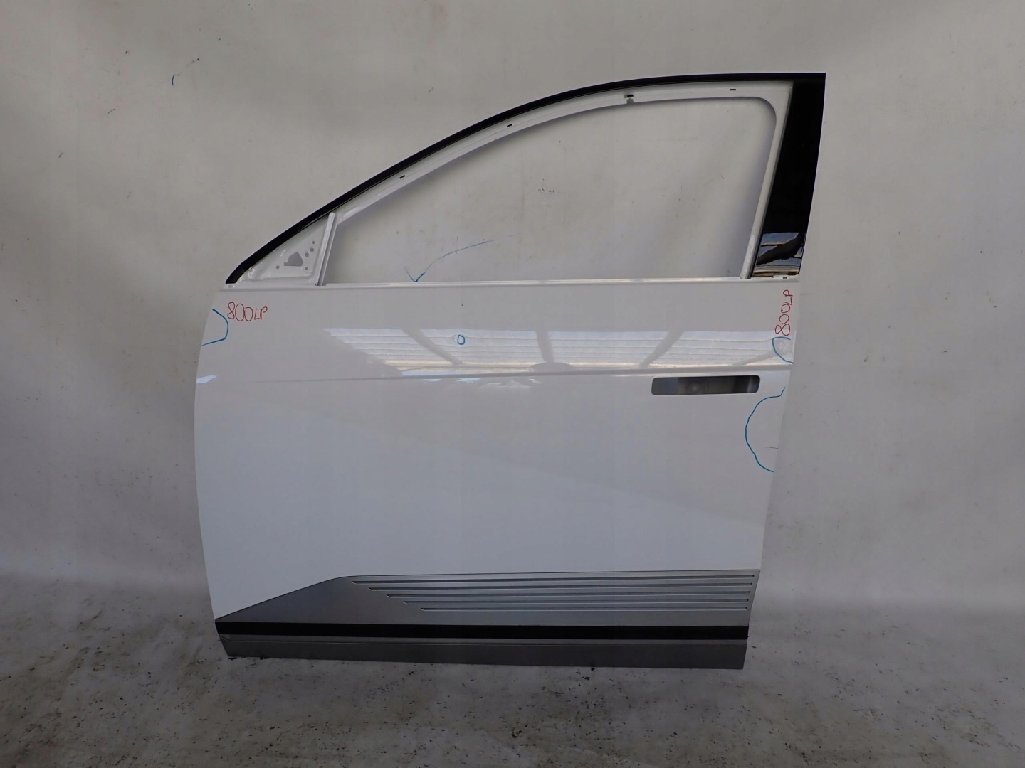 HYUNDAI IONIQ 5 V door left front front