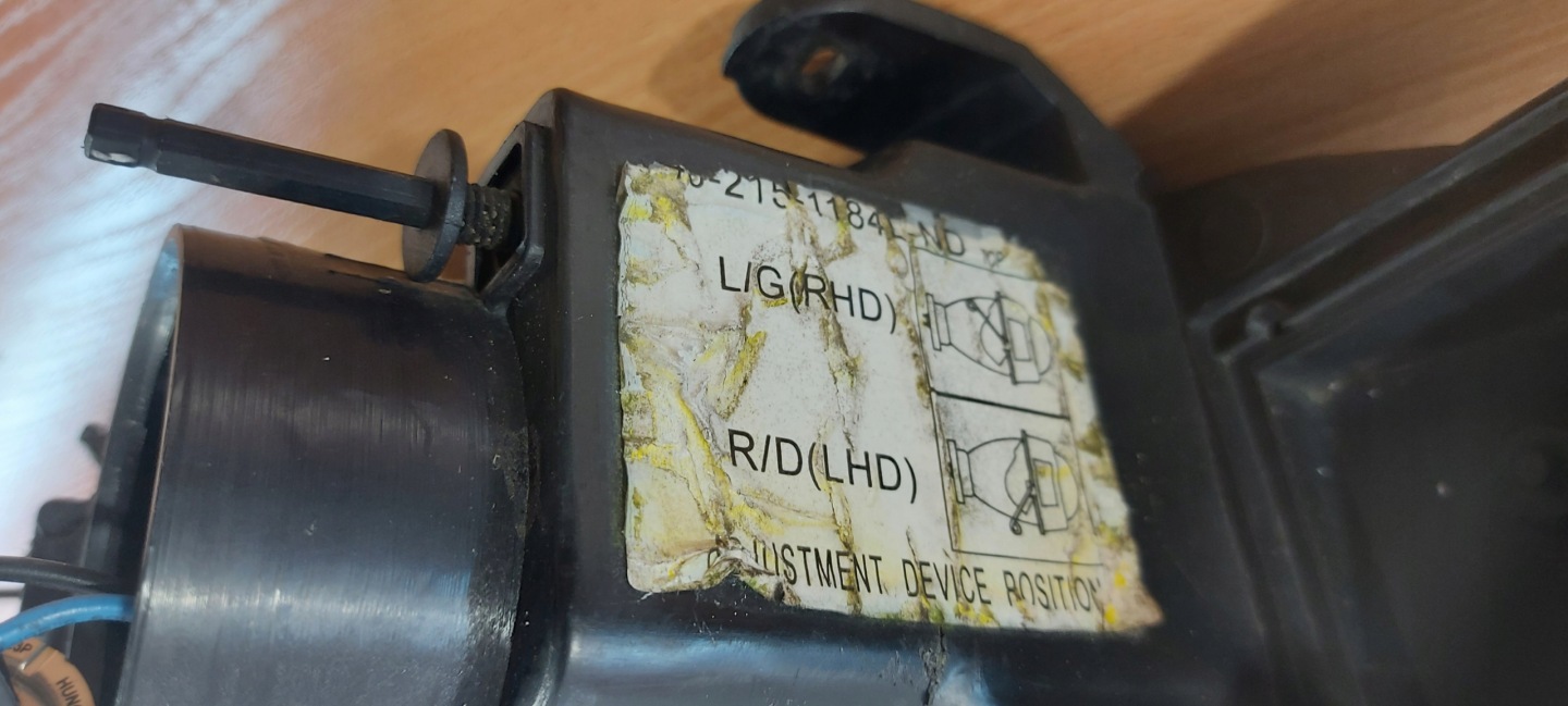 NISSAN PRIMERA P11 LIFT left light front REFLEKTOR