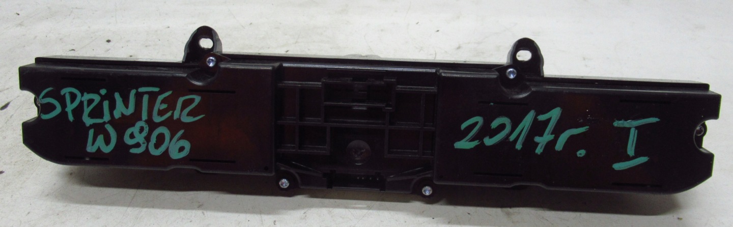 SPRINTER 906 2.2 CDI PANEL Bouton Lumières de secours