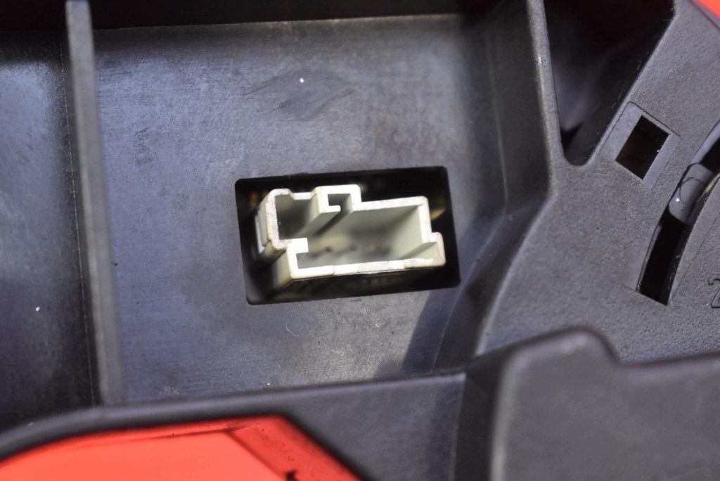 DEVIO LUCI TERGICRISTALLO TERGI PAJAK 96627925XT CITROEN C4 1 e 5D HB 04-08