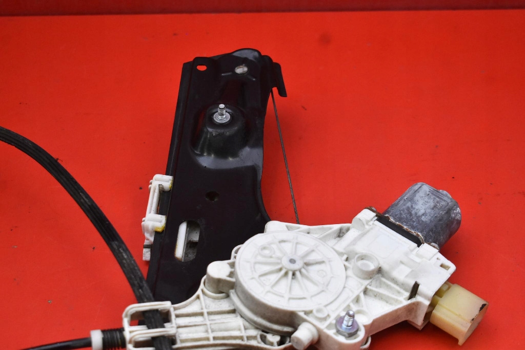 window regulator right front EU 2990294 BMW X1 E84 LIFT 12-15