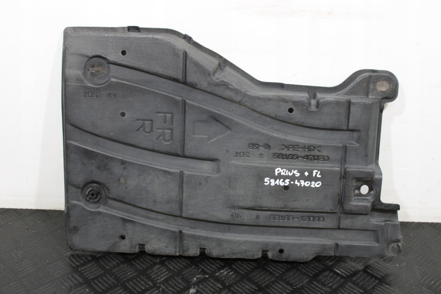 abdeckung Blende Abdeckung Unterfahrschutz 58165-47020 TOYOTA PRIUS + PLUS LIFT