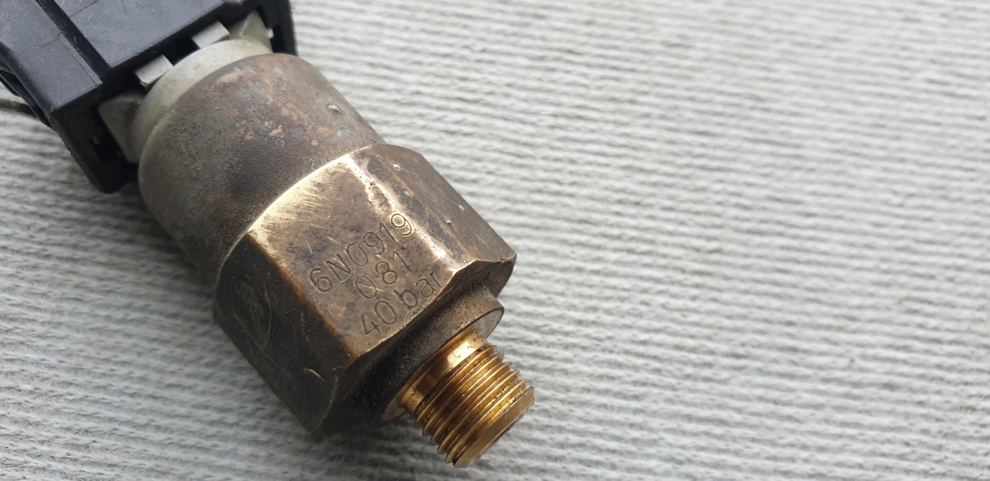 sensore pressione SERVOSTERZO volante VW SEAT SKODA AUDI 6N0919081