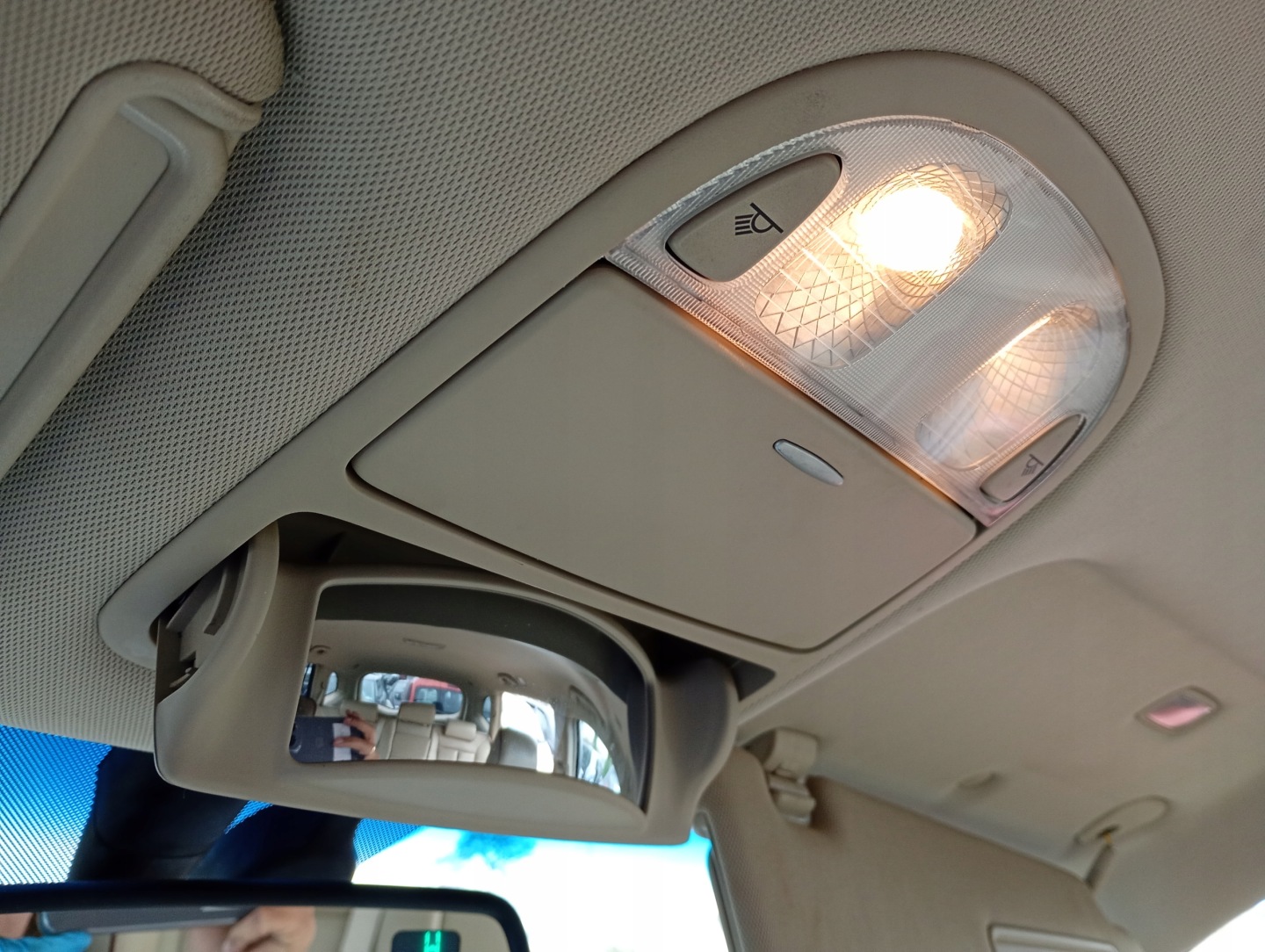 Hyundai Santa Fe 2 II 06-12 lighting cabs light inner roof