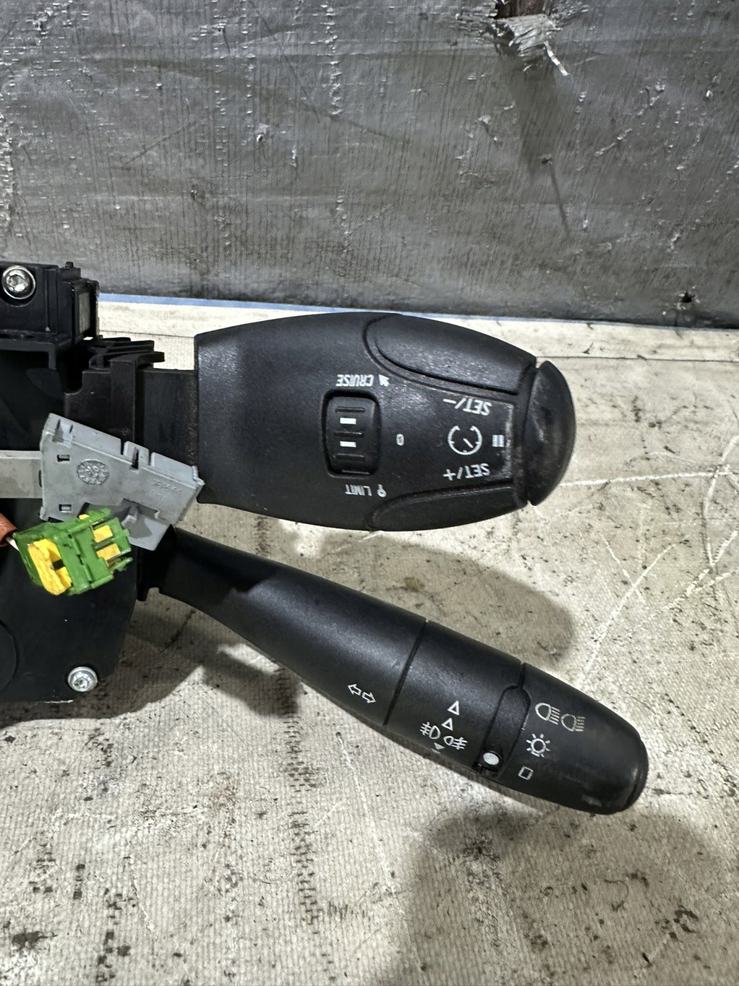 steering wheel levers and controls CITROEN C5 2.0HDI