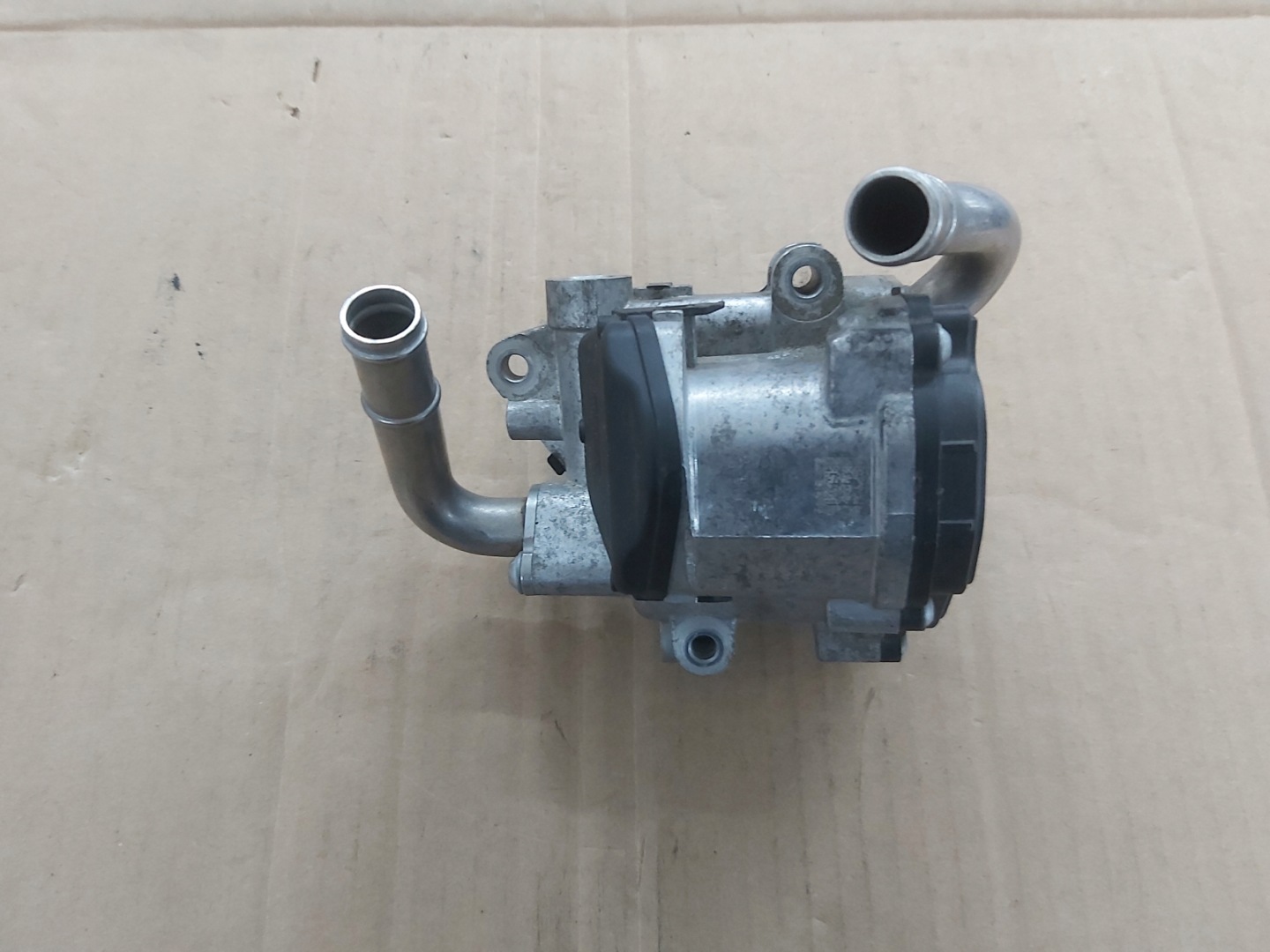 AGR-Ventil 04L131501F AUDI VW SKODA 2.0 TDI
