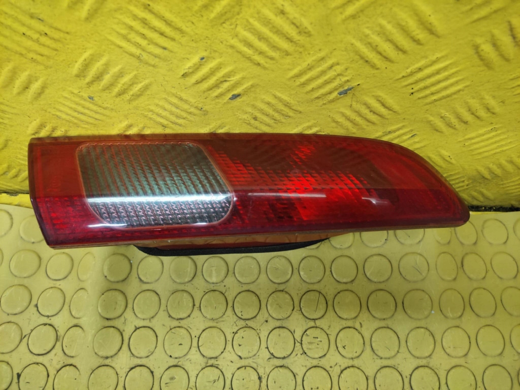 ALFA ROMEO 156 light left rear part to the bonnet
