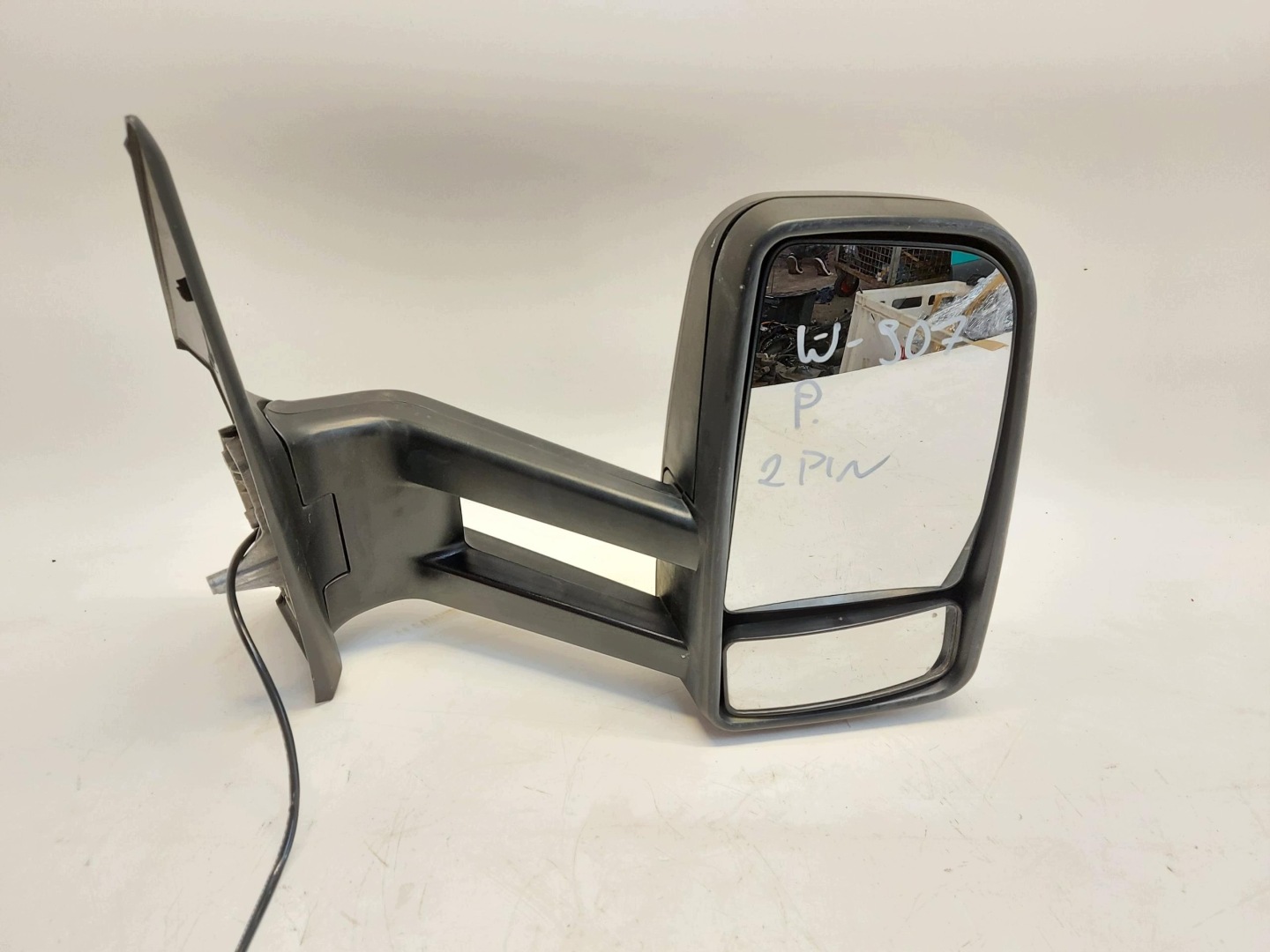 Mercedes Sprinter w907 2020, 2.1 CDI mirror right 2 PIN RHD