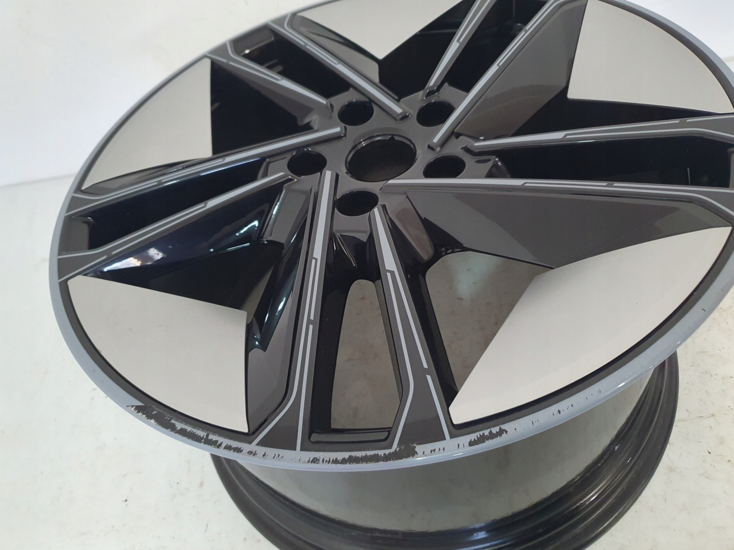 disk hliníkový disk Audi E-TRON 11.5" x 21" 5x112 ET 66 4J3601025M