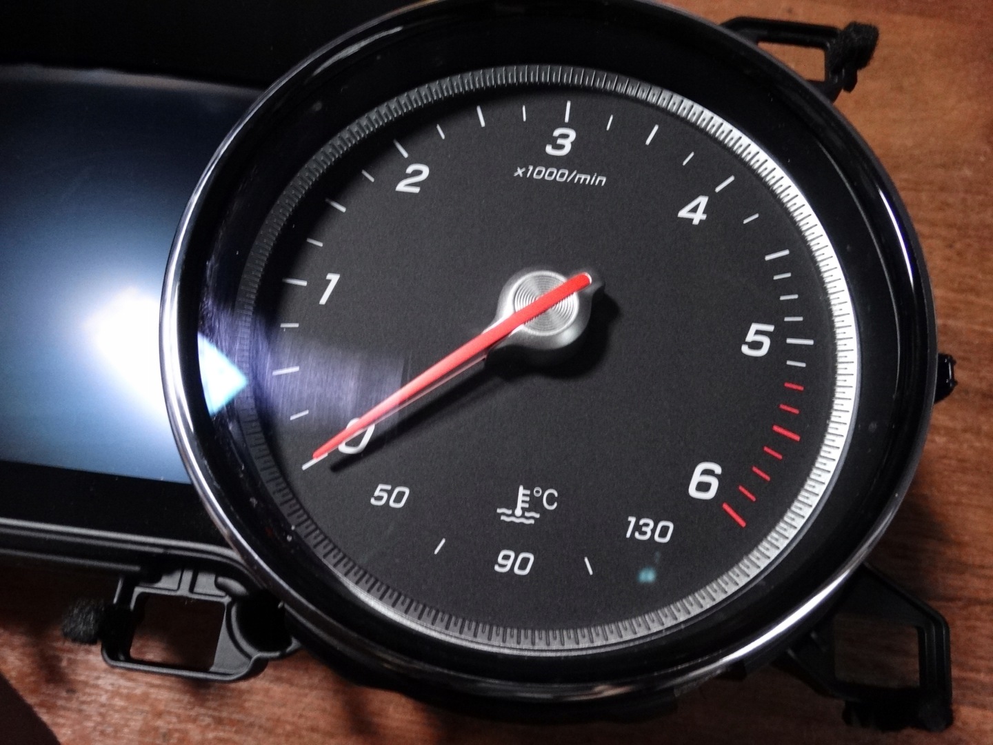 IDEALNY KPL. dials dials MERCEDES W213 1 9