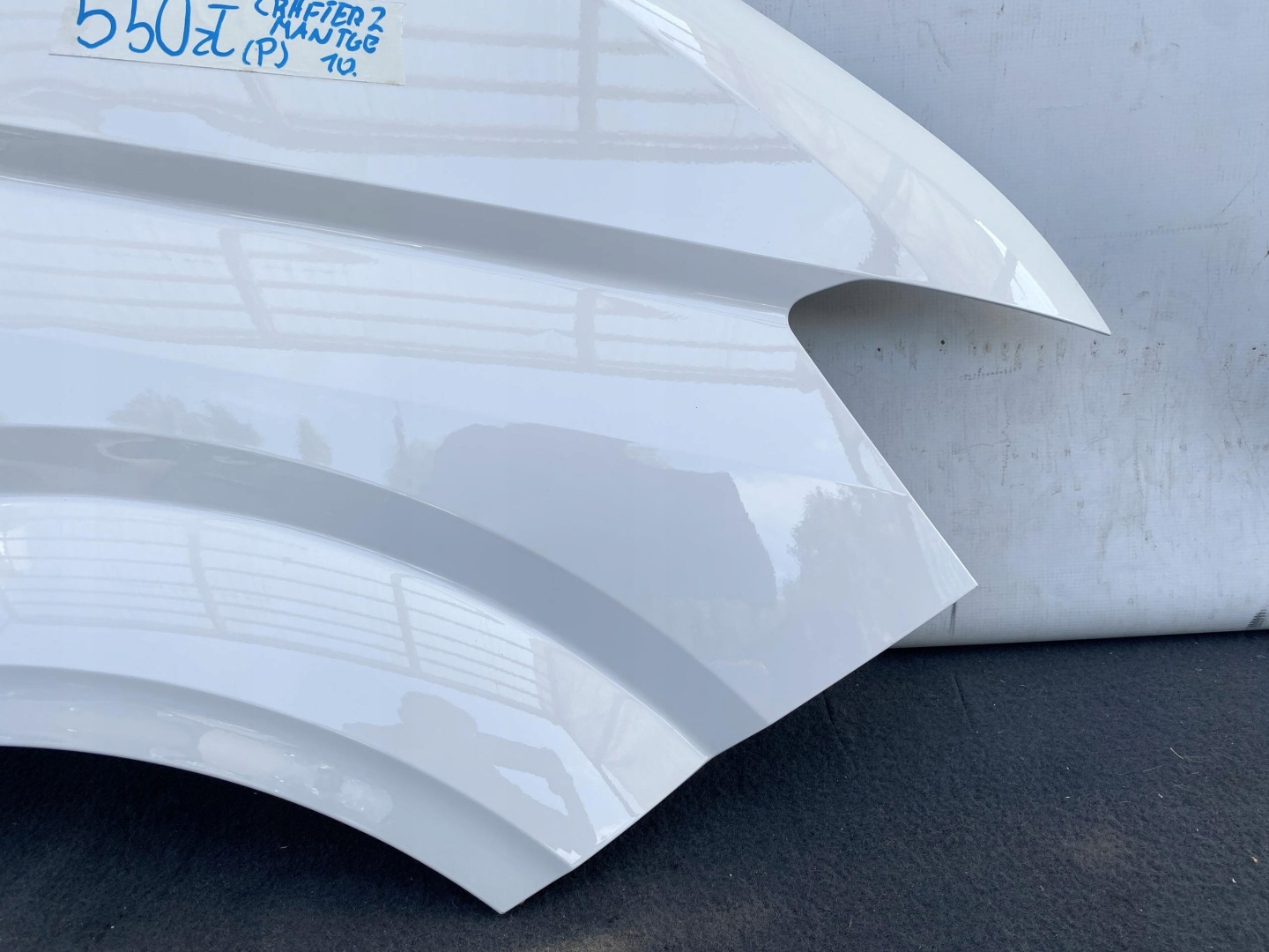 VW CRAFTER 2 MAN TGE 17- fender front front right BIALY 7C0821106B ORYG.