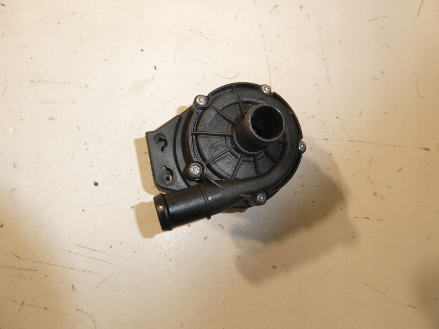 supplementary water pump VW AUDI SKODA 04L065567B