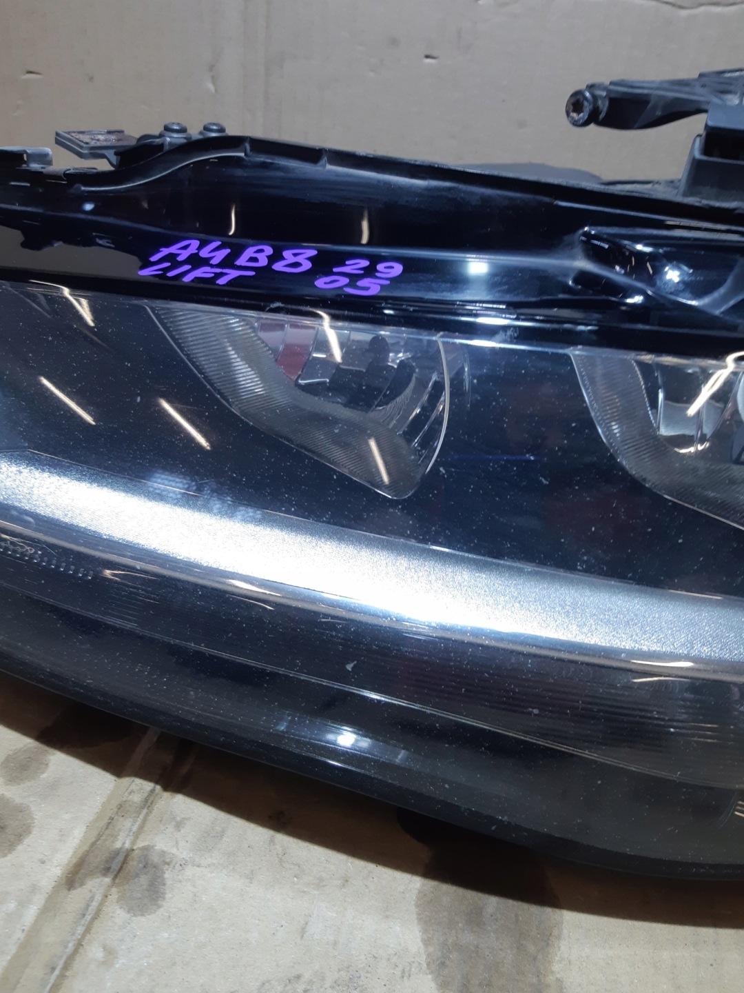 AUDI A4 B8 LIFT light left front left front 8K0941003AC