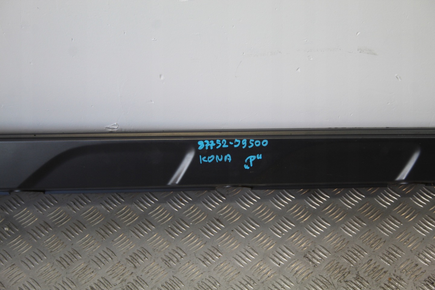 cap threshold threshold right HYUNDAI KONA