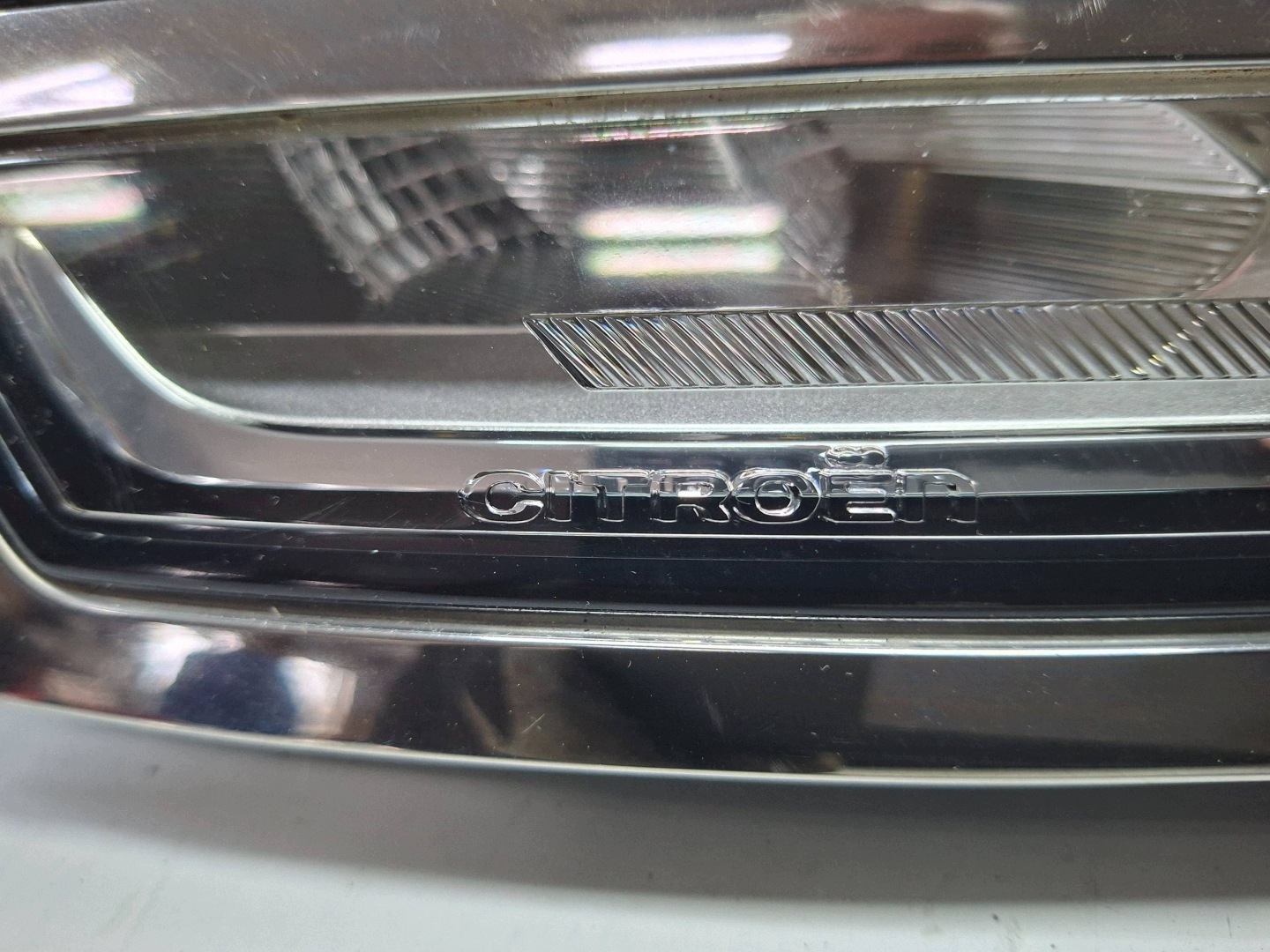 light front right DRL LED 9816946580 CITROEN C5 AIRCROSS 2018